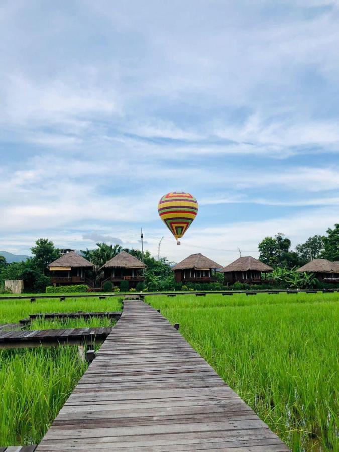 Viengtara Vangvieng Resort Vang Vieng Buitenkant foto