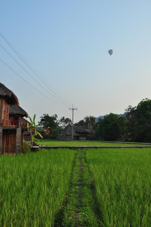 Viengtara Vangvieng Resort Vang Vieng Buitenkant foto