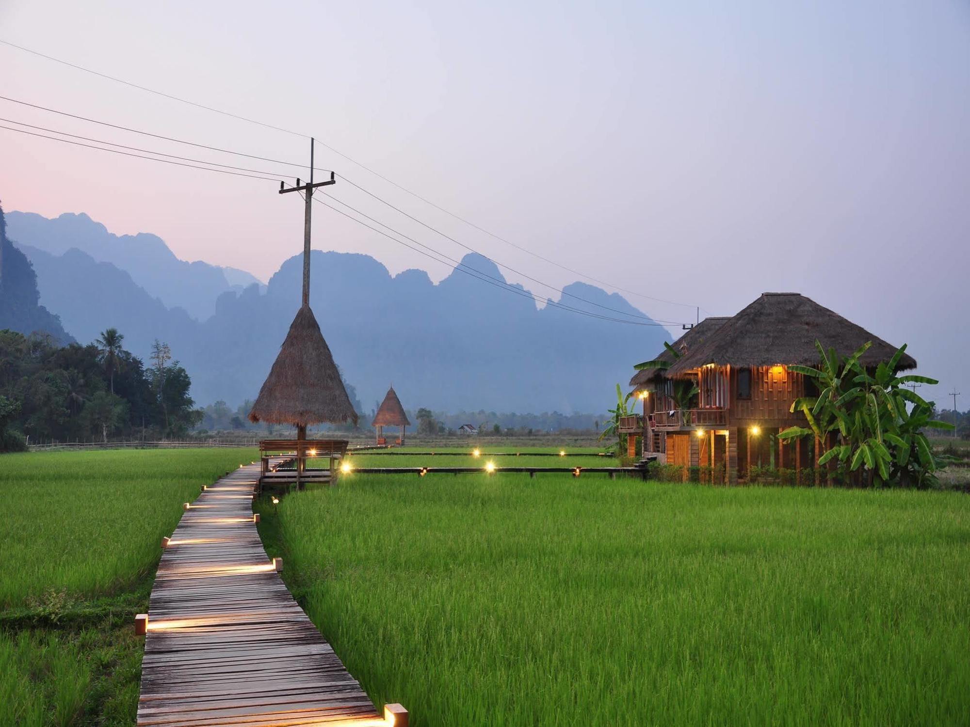 Viengtara Vangvieng Resort Vang Vieng Buitenkant foto