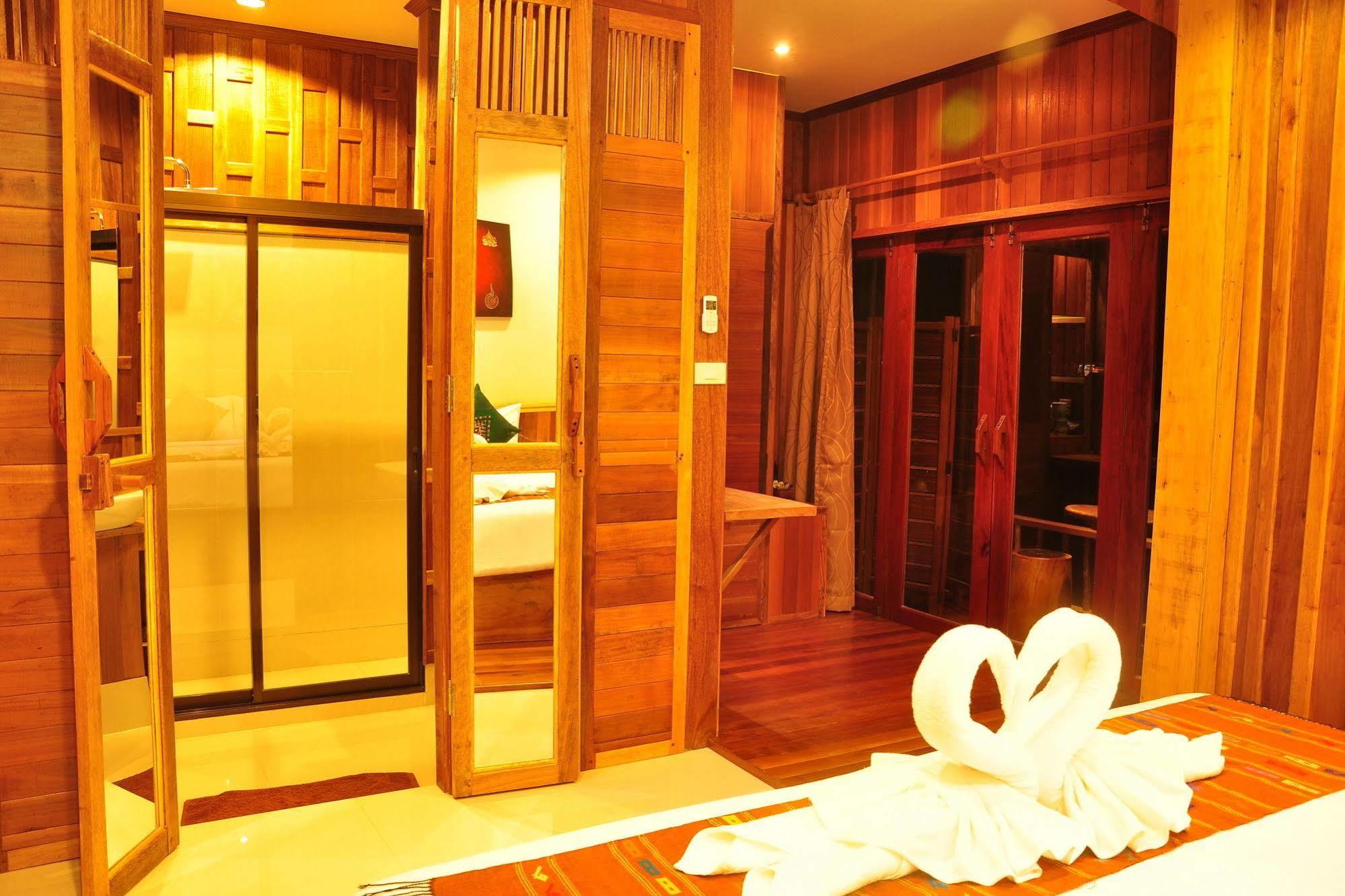 Viengtara Vangvieng Resort Vang Vieng Buitenkant foto